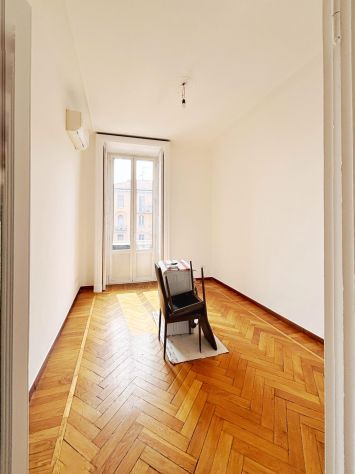 AMPIO TRILOCALE RISTEUTTURATO CON ARIA CONDIZIONATA,MM P. ROMANA - Foto 5