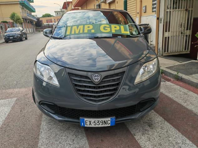 LANCIA YPSILON 1.2 BENZINA GPL CV69 KW51 ECOCHIC GOLD - Foto 2