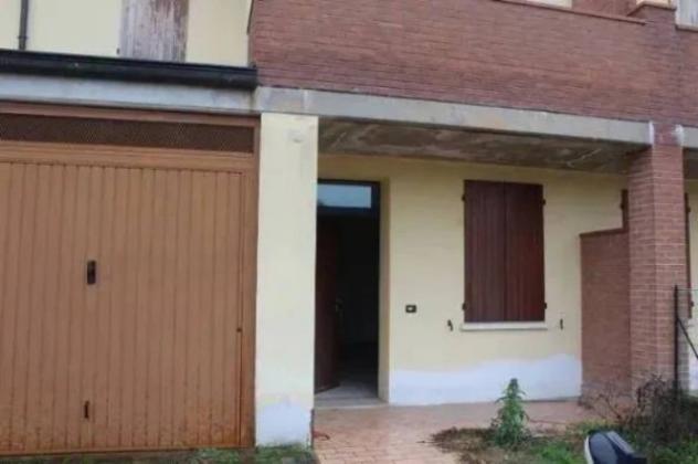 Immobile in asta di 132 m², box auto in vendita a Reggiolo - Foto 2