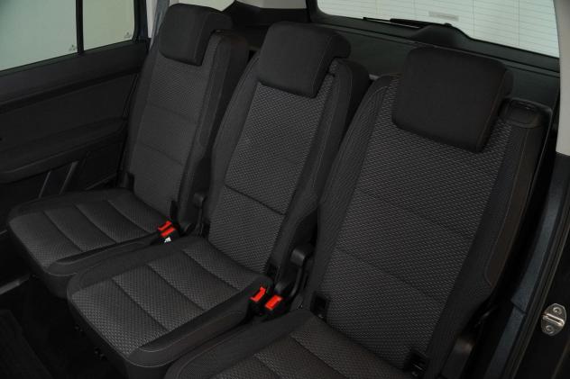 Volkswagen Touran 2.0 TDI Business 7 posti 122CV - Foto 10