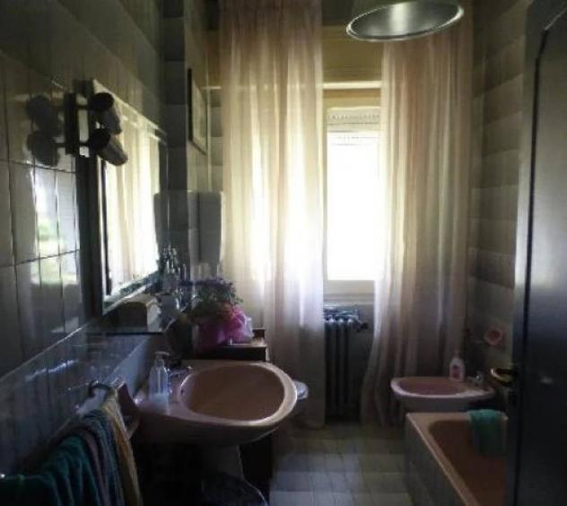 Immobile in asta di 148 m² con più di 5 locali e box auto in vendita a Fermo - Foto 9