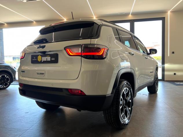 Jeep Compass 1.3 Turbo T4 240 CV PHEV AT6 4xe Trailhawk - Foto 3