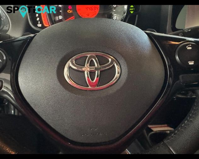 Toyota Aygo II 5p 1.0 x-business m-mt 72cv - Foto 10
