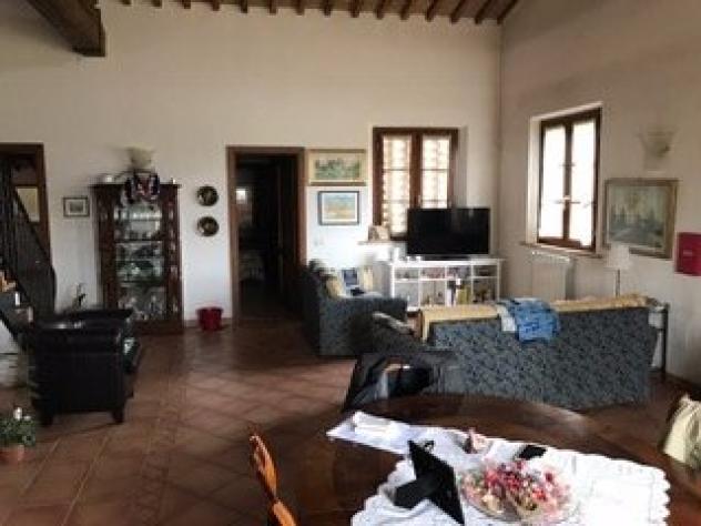Villa in vendita a Siena 145 mq Rif: 1329440