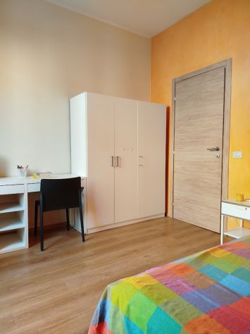 STANZA SINGOLA TUTTO INCLUSO CENTRO STORICO PARMA - Foto 7