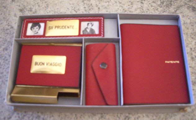 Kit composto 4 pezzi per auto d'epoca 50/60/70 - nuovo