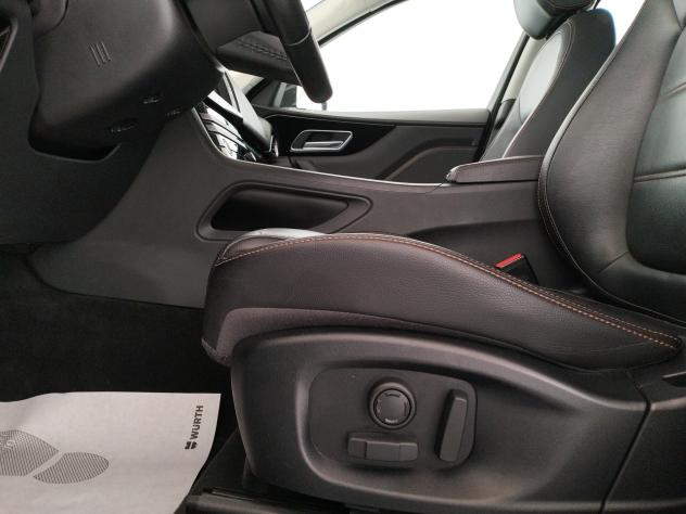 Jaguar F-Pace 2.0 D 180 CV AWD aut. Prestige - Foto 10