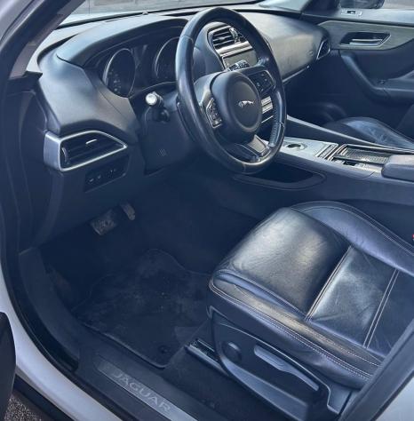 Jaguar F-Pace 2.0 D 180 CV AWD Prestige - Foto 2