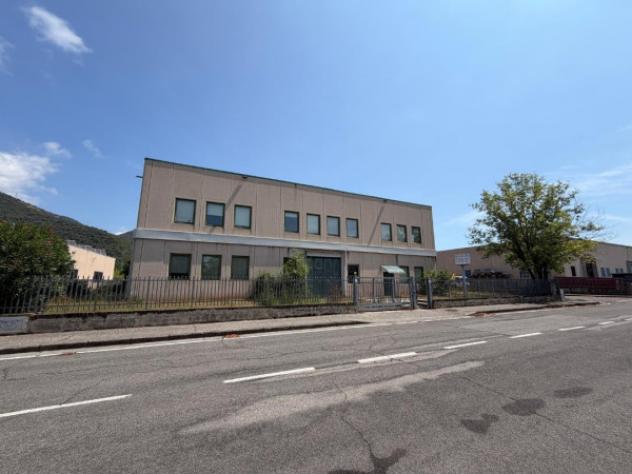Immobile di 1500 m² con più di 5 locali in affitto a Brescia - Foto 17
