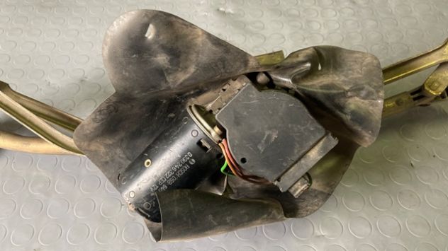 Motorino tergicristallo anteriore Alfa Romeo 164 Super del 1994 (0390246322) - Foto 2