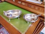 Zuccheriere argento 800 anni 60 a barchetta, piedi leonini + cucchiaini. N.2
