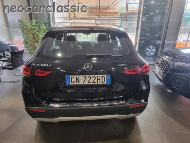 MERCEDES-BENZ GLA 180 d Automatic Business rif. 23773387 - Foto 4