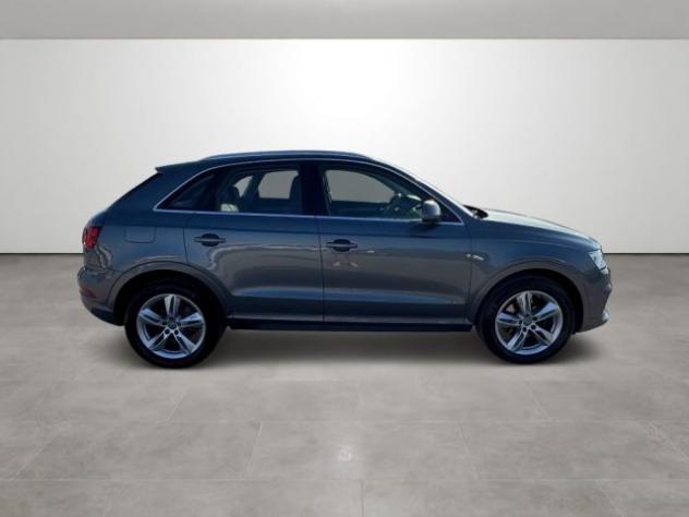 AUDI Q3 2.0 TDI 150 CV Sport rif. 23795656 - Foto 7
