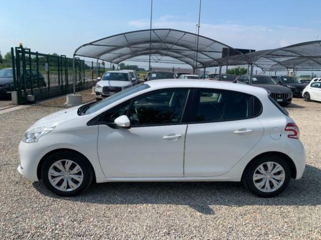 PEUGEOT 208 1.4 8V HDi 68CV 5p. Active rif. 23937150 - Foto 2