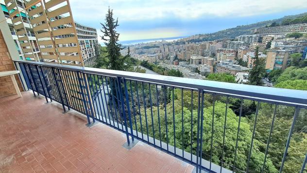 Trilocale in vendita a Genova, Marassi