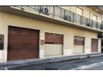 Locale commerciale accessibile da strada
