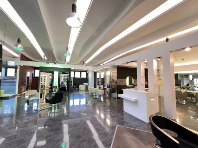 Immobile di 1650 m² con più di 5 locali in vendita a Brescia - Foto 7