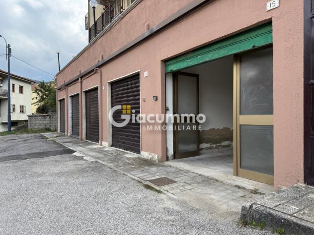 Magazzino in vendita a Potenza