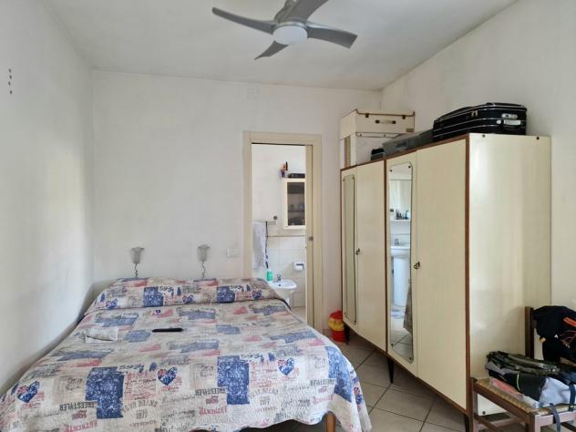 RONCHI, 700 m dal mare e vicino a tutti servizi, appartamento con giardino e ingresso indipendente facente parte di un piccolo fabbricato di recente - Foto 7