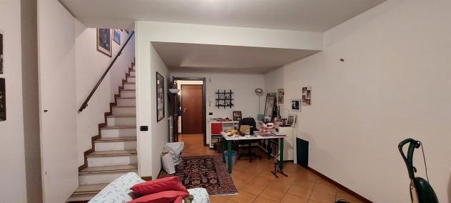 MONZA - Ampio trilocale in affitto con giardino e taverna - Foto 14