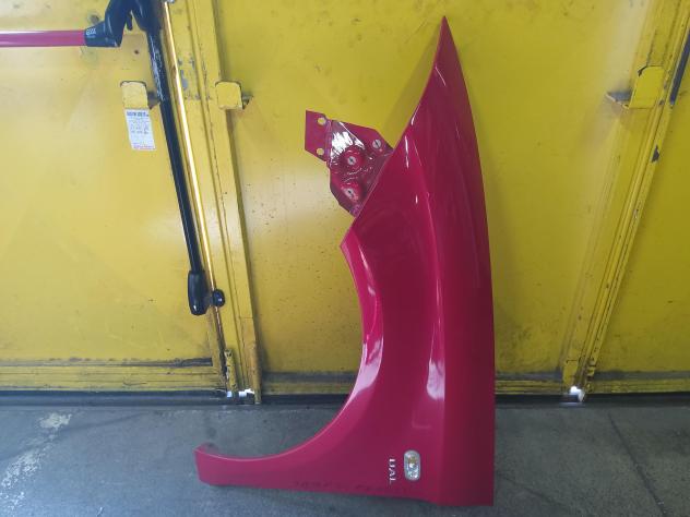 PARAFANGO ANTERIORE SINISTRO SEAT Altea Berlina 5P0821021A (04)