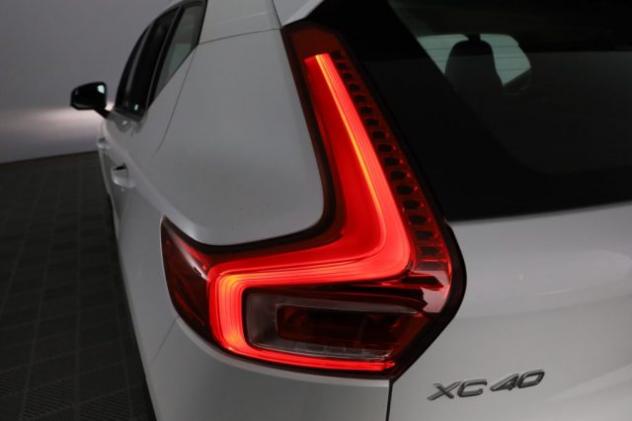 VOLVO XC40 XC40 T2 Geartronic Momentum Pro rif. 23833462 - Foto 10