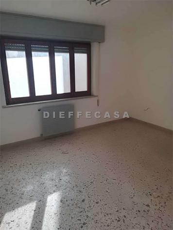 V2041 - In vendita a Marsala ufficio in centro storico