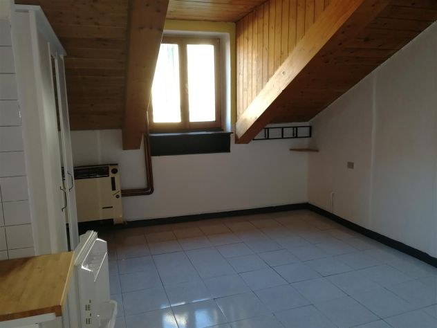 Mansarda parzialmente arredata in Quadrilatero Romano. - Foto 2