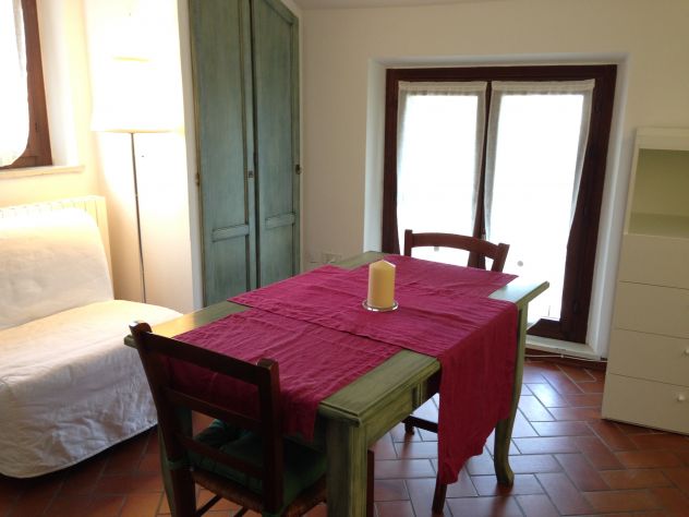 AFFITTASI MONOLOCALE IN PIENO CENTRO STORICO A URBINO - Foto 6