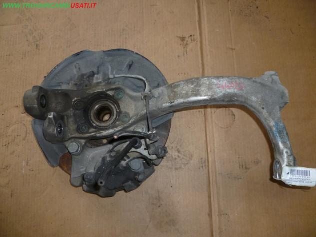 MONTANTE SOSP. ANT.D. AUDI A4 (8H) Cabrio  Meccanica  Assale  Telaio  Fusello ruota ant. dx. AUDI - A4 - 01-01-2001 - 01-10-2004, AUDI - A4 - 01-11-20
