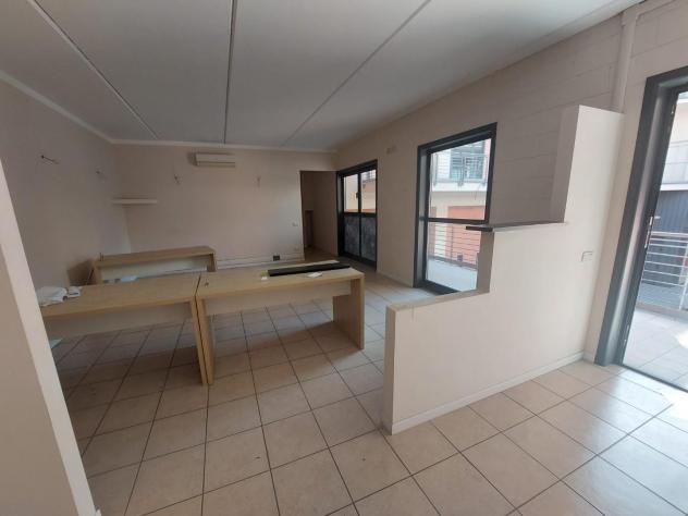 ufficio in vendita a Pontedera