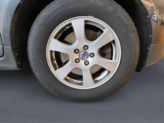 Volvo XC60 2.4 D5 185 HP MOMENTUM 4WD AT PER COMMERCIANTI - Foto 7