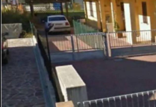 Immobile in asta di 300 m² con più di 5 locali in vendita a Santa Maria di Sala - Foto 9