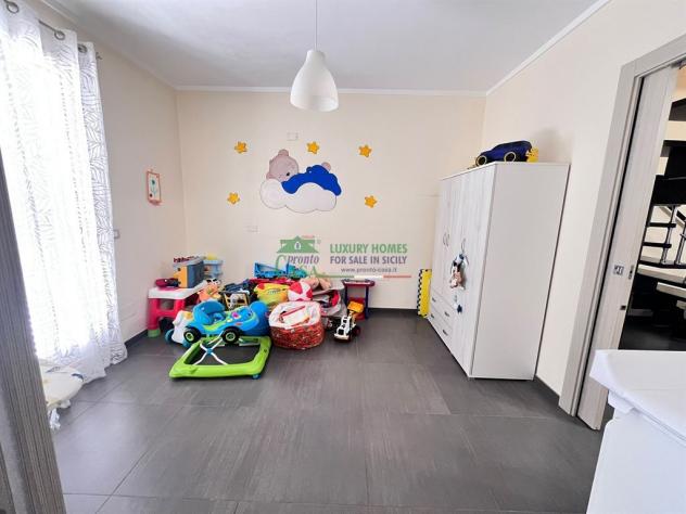 Rif: 2762 - COMISO – Appartamento rifinito su due livelli con ampia veranda e garage, zona Carabinieri - Foto 15