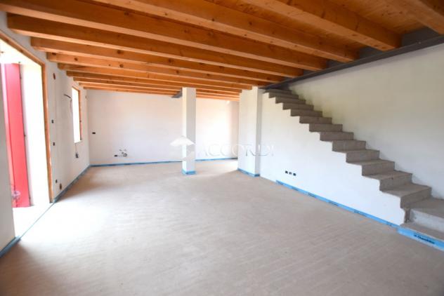 VILLA A SCHIERA di 6 vani e di 178 mq (VOLPAGO DEL MONTELLO) rif. PS108 - Foto 2