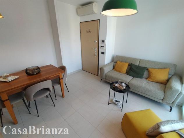 Biassono trilocale su due livelli ben arredato, box singolo - Foto 4