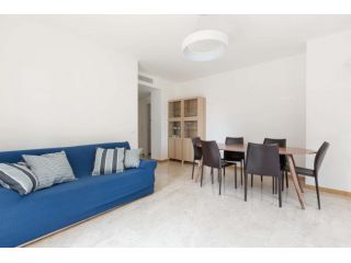 Apartment in Piazza Francesco Carrara, Milano for 120 m² with 2 bedrooms
