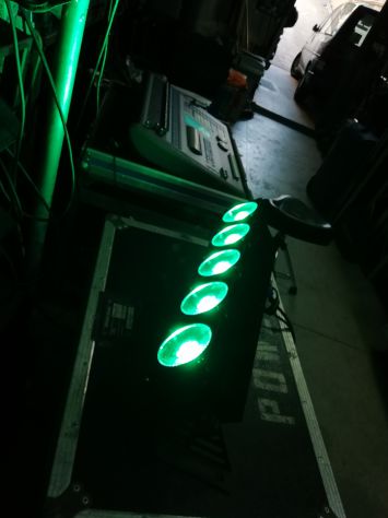 barra led 5 x30w (150 watt) RGB in dmx x fondali , accento e controluce - Foto 3