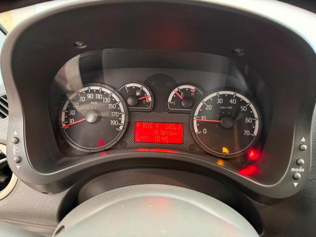 Fiat Panda 1.3 MJT 16V DPF Emotion - Foto 10