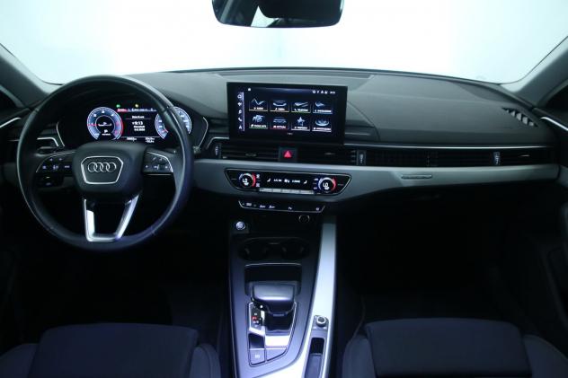 Audi A4 2.0 40 TDI Quattro S-line S-Tronic / Riconoscimento segnali - ACC - Assistenza parcheggio plus - Clima trizona automatico - Foto 9
