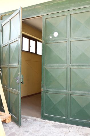 Locale ad uso artigianale nel "condominio elettra"