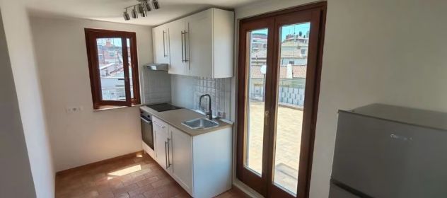 CASSIA BILOCALE ARREDATO CON TERRAZZO PERIMETRALE DI 150MQ - Foto 5