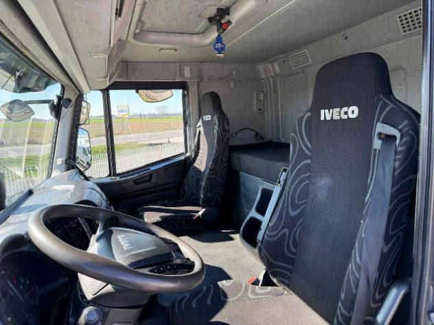 IVECO STRALIS AT260S46/P GRU FASSI - Foto 6