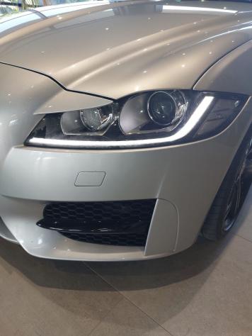 Jaguar XF 2.0D 240cv R-SPORT AWD - Foto 6