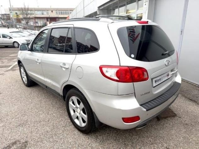HYUNDAI Santa Fe 2.2 CRDi VGT 4WD Auto. Dynamic *7 Posti* rif. 23603400 - Foto 4