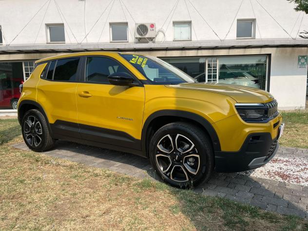 Jeep Avenger e-Hybrid 1.2 MHEV e-Hybrid Turbo Summit - Foto 6