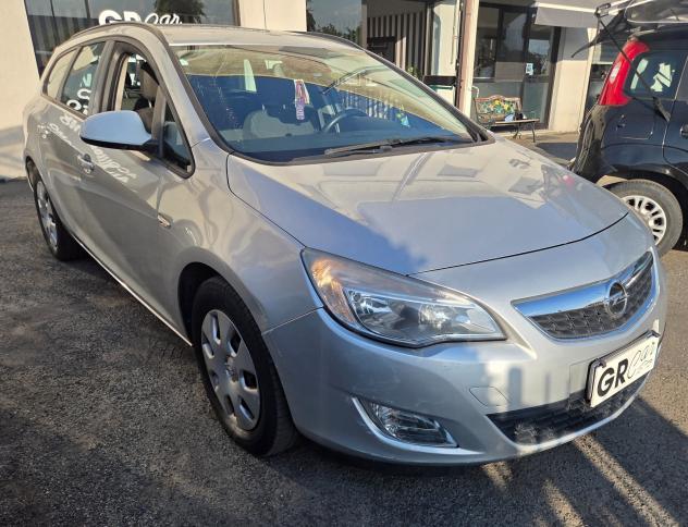 Opel Astra 1.7 CDTI 110CV Sports Tourer Cosmo - Foto 4