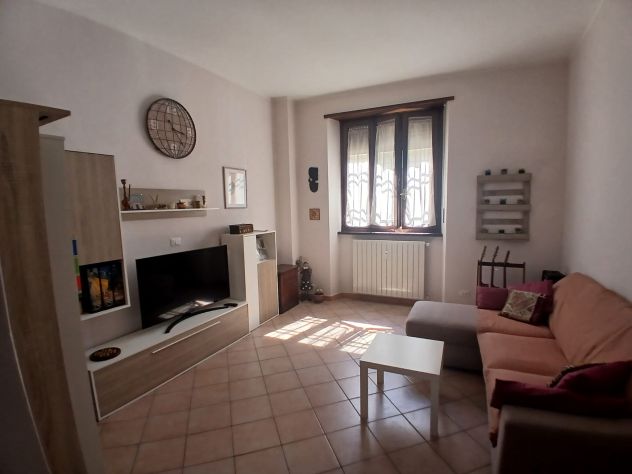 LUMINOSO TRILOCALE ARREDATO - THREE-ROOM FURNISHED APARTMENT - Foto 4