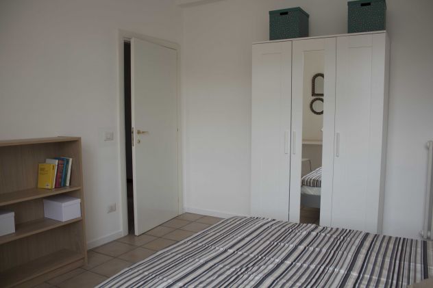 CAMERE IN APPARTAMENTO CONDIVISO BICOCCA-NIGUARDA - Foto 3