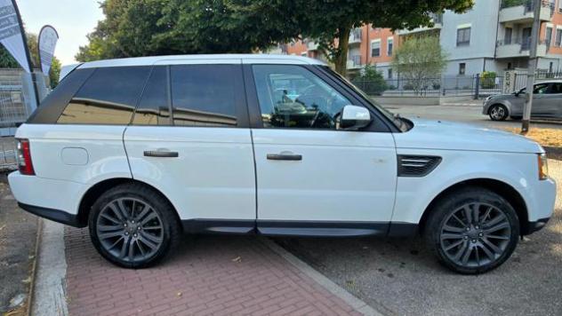 LAND ROVER Range Rover Sport 3.0 SDV6 SE 245 CV rif. 23927537 - Foto 9